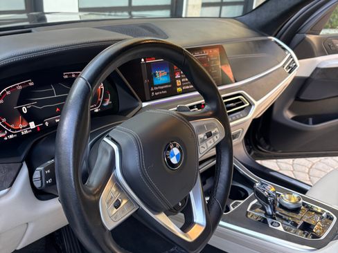 Used 2022 BMW X7 xDrive40i w/ Executive Package image 17