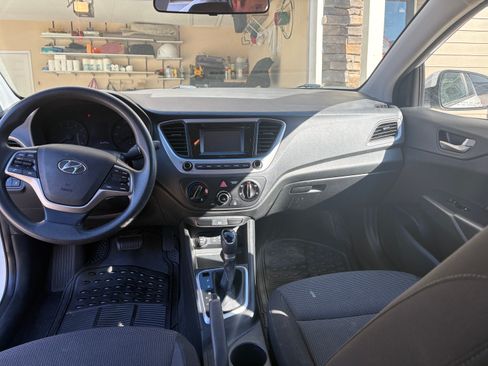 Used 2021 Hyundai Accent SE image 10