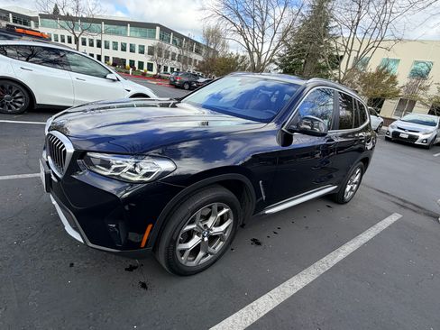 Used 2024 BMW X3 xDrive30i w/ Convenience Package image 4