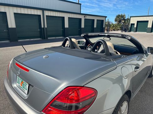 Used 2009 Mercedes-Benz SLK 300 SLK 300 Roadster 2D image 23