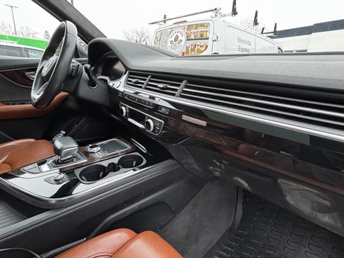 Used 2018 Audi Q7 3.0T Prestige image 23