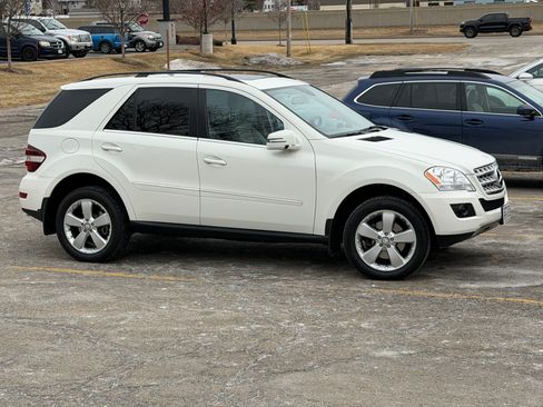 Used 2011 Mercedes-Benz ML 350 4MATIC image 1
