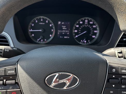 Used 2016 Hyundai Sonata SE FWD image 6