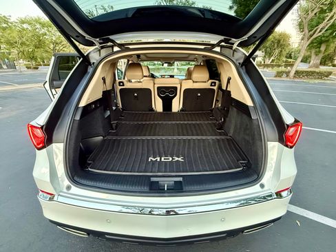 Used 2022 Acura MDX SH-AWD w/ Technology Package image 15