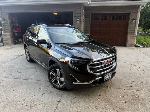 Used 2020 GMC Terrain SLT image 1
