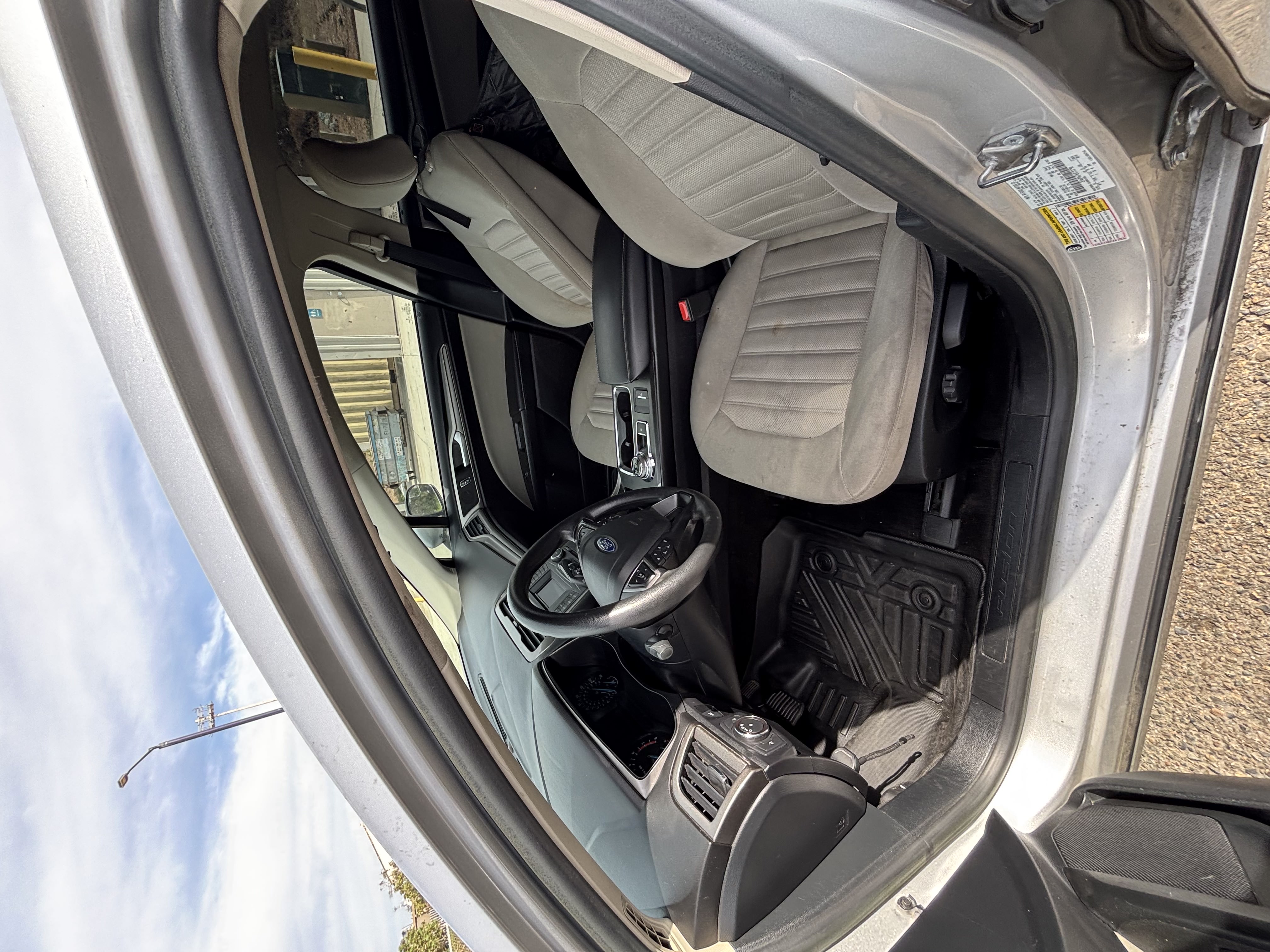 Used 2018 Ford Fusion S FWD image 12