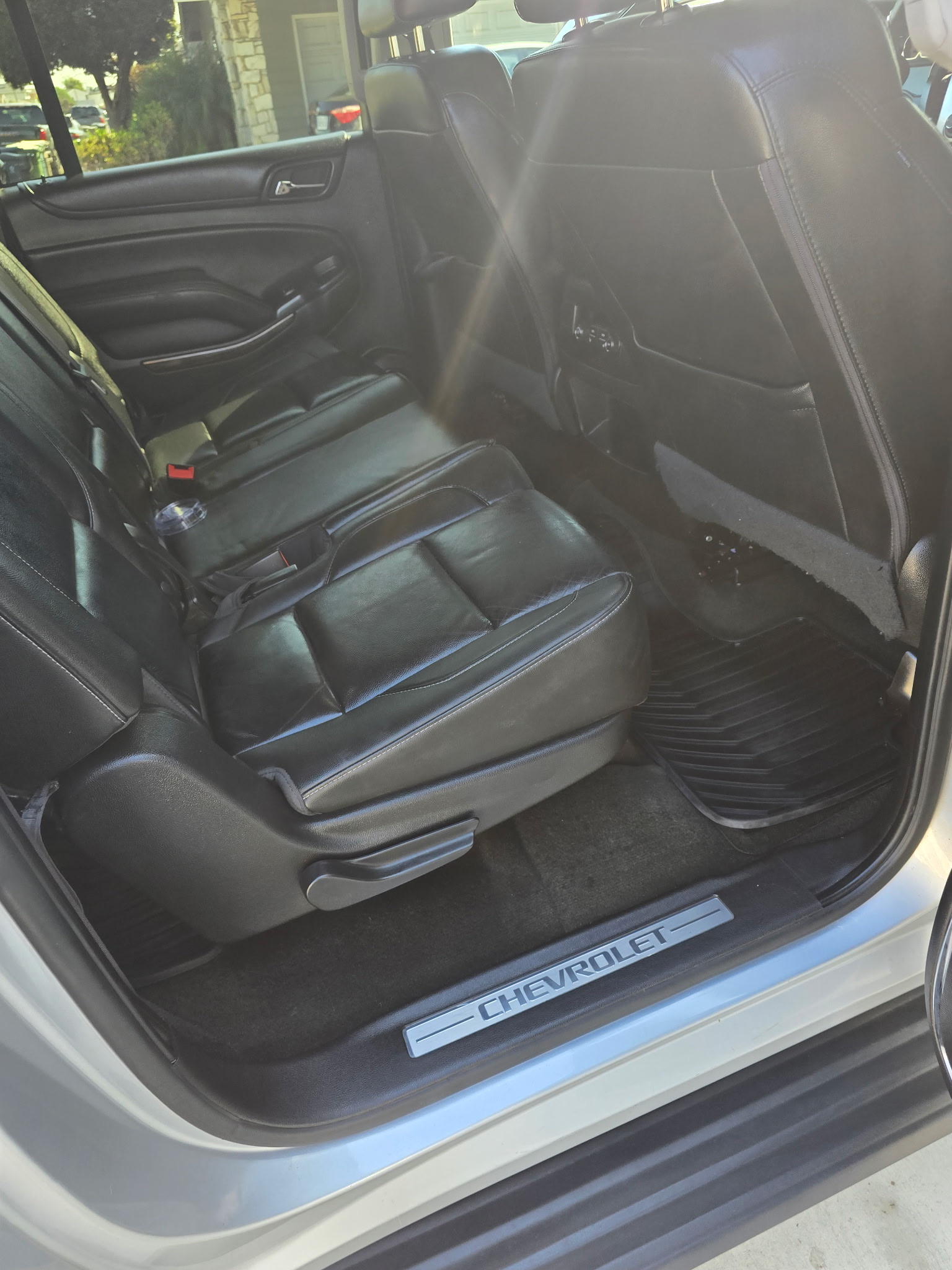 Used 2016 Chevrolet Suburban LT w/ Luxury Package RWD image 15
