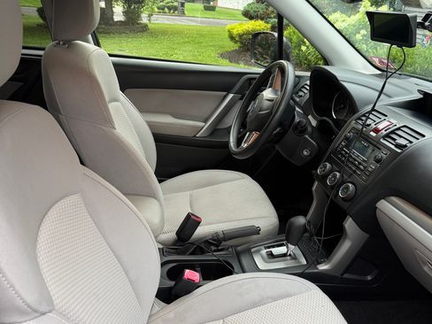 Used 2015 Subaru Forester 2.5i Premium w/ All-Weather Package AWD/4WD image 13