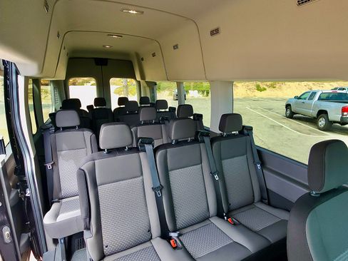 Used 2024 Ford Transit 350 XLT image 10