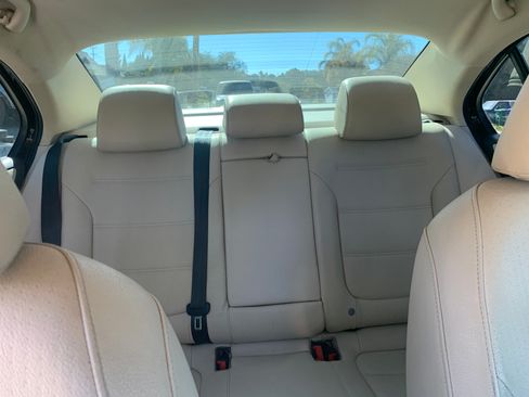 Used 2012 Volkswagen Jetta SE image 10