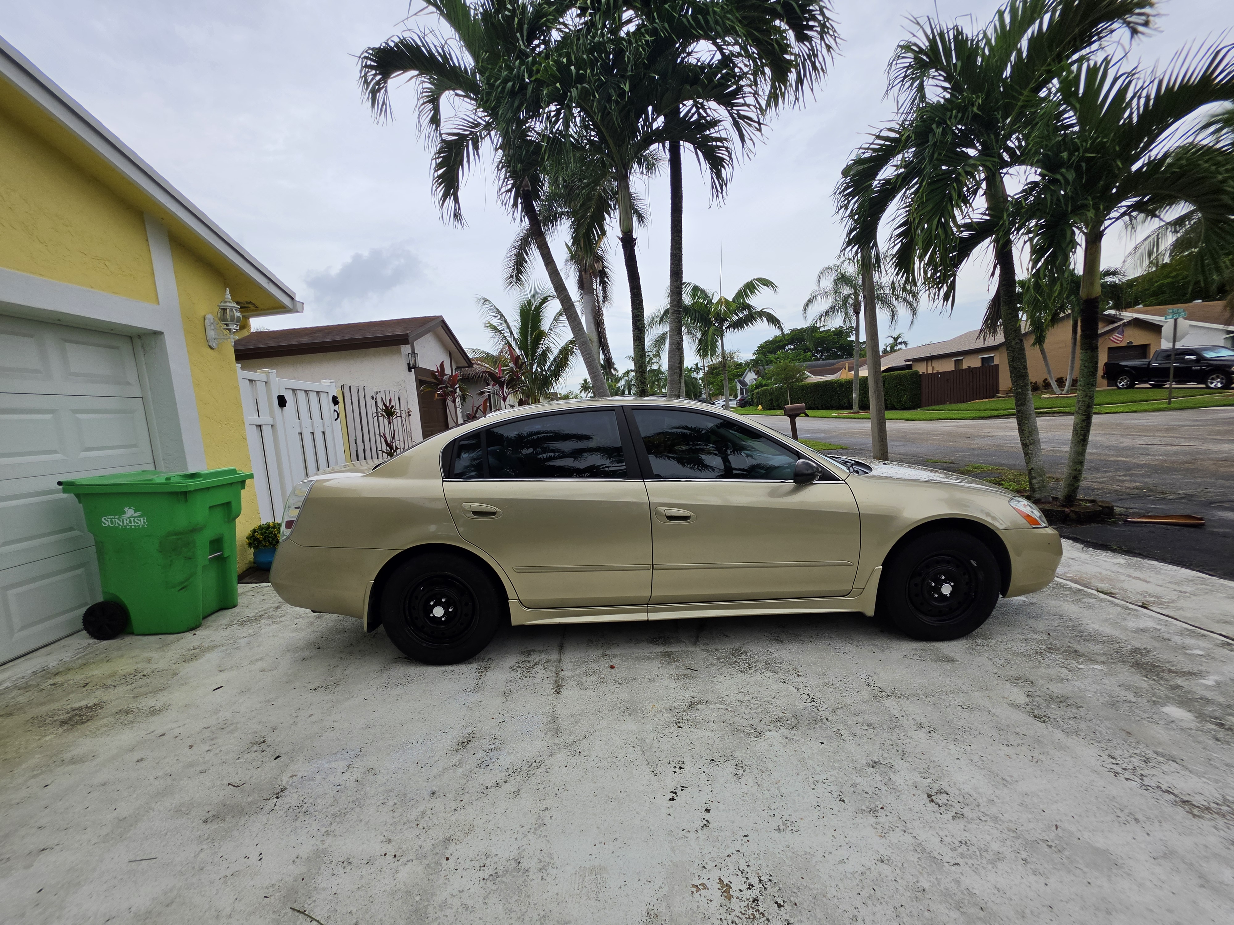 Used 2003 Nissan Altima 2.5 S FWD image 2