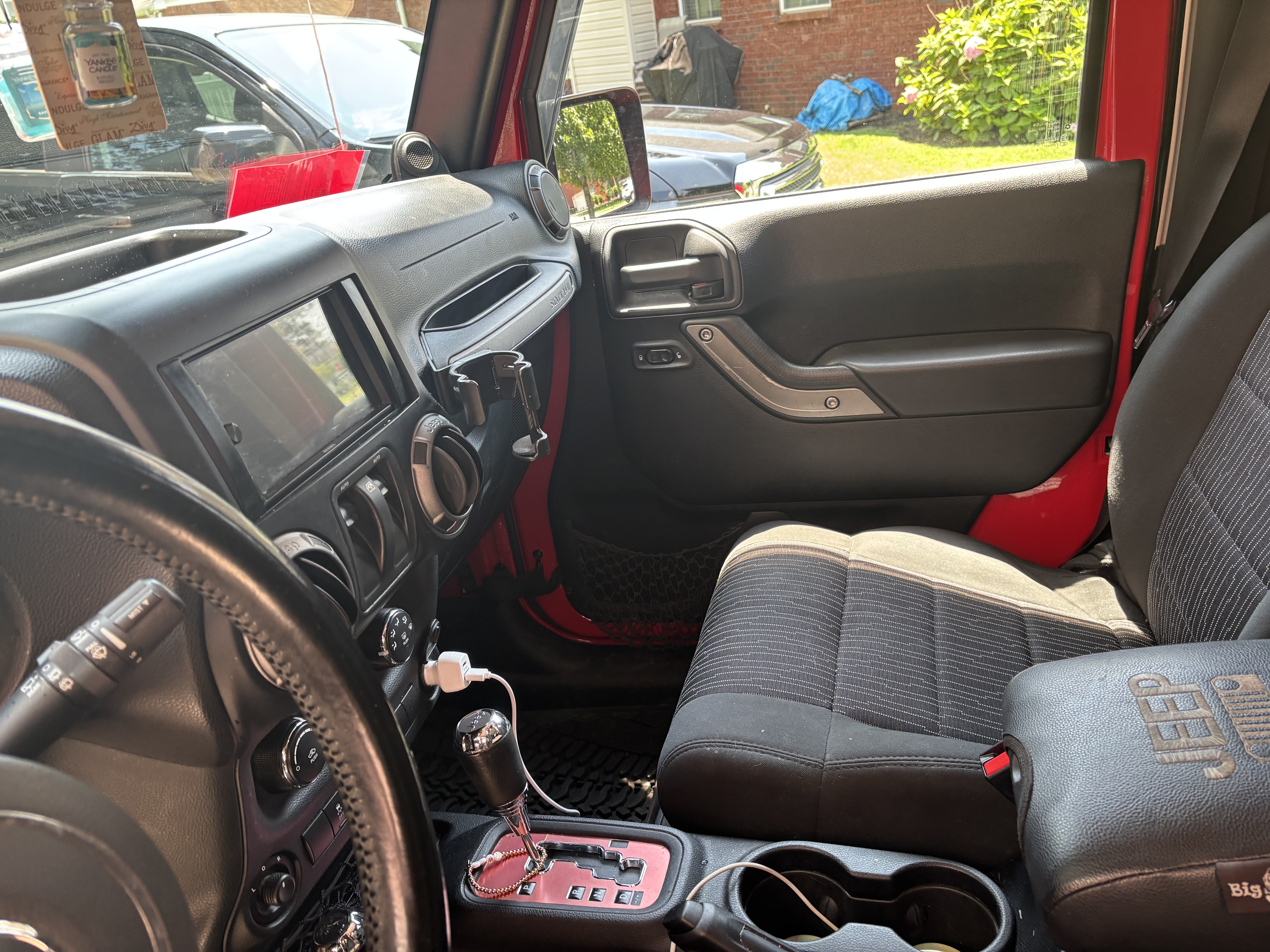 Used 2012 Jeep Wrangler Sport AWD/4WD image 9