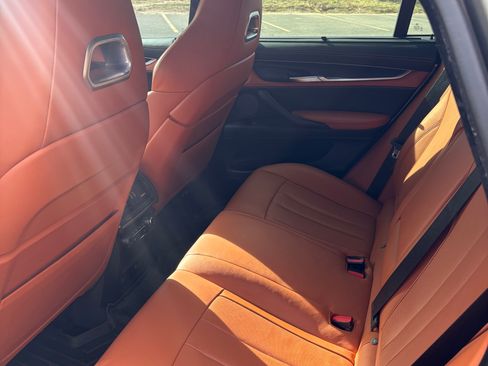 Used 2019 BMW X6 M w/ Executive Package image 10