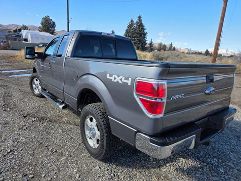 Used 2011 Ford F150 XLT w/ XLT Convenience Pkg image 4