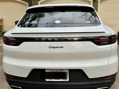 Used 2021 Porsche Cayenne Coupe image 6