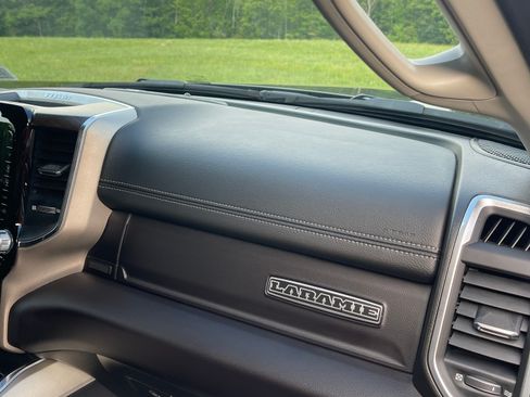 Used 2023 RAM 2500 Laramie AWD/4WD image 12