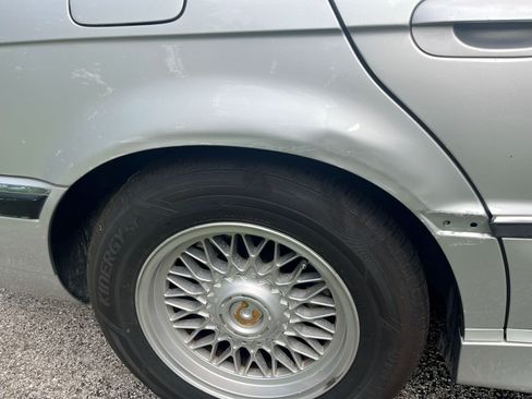 Used 2001 BMW 740i image 9