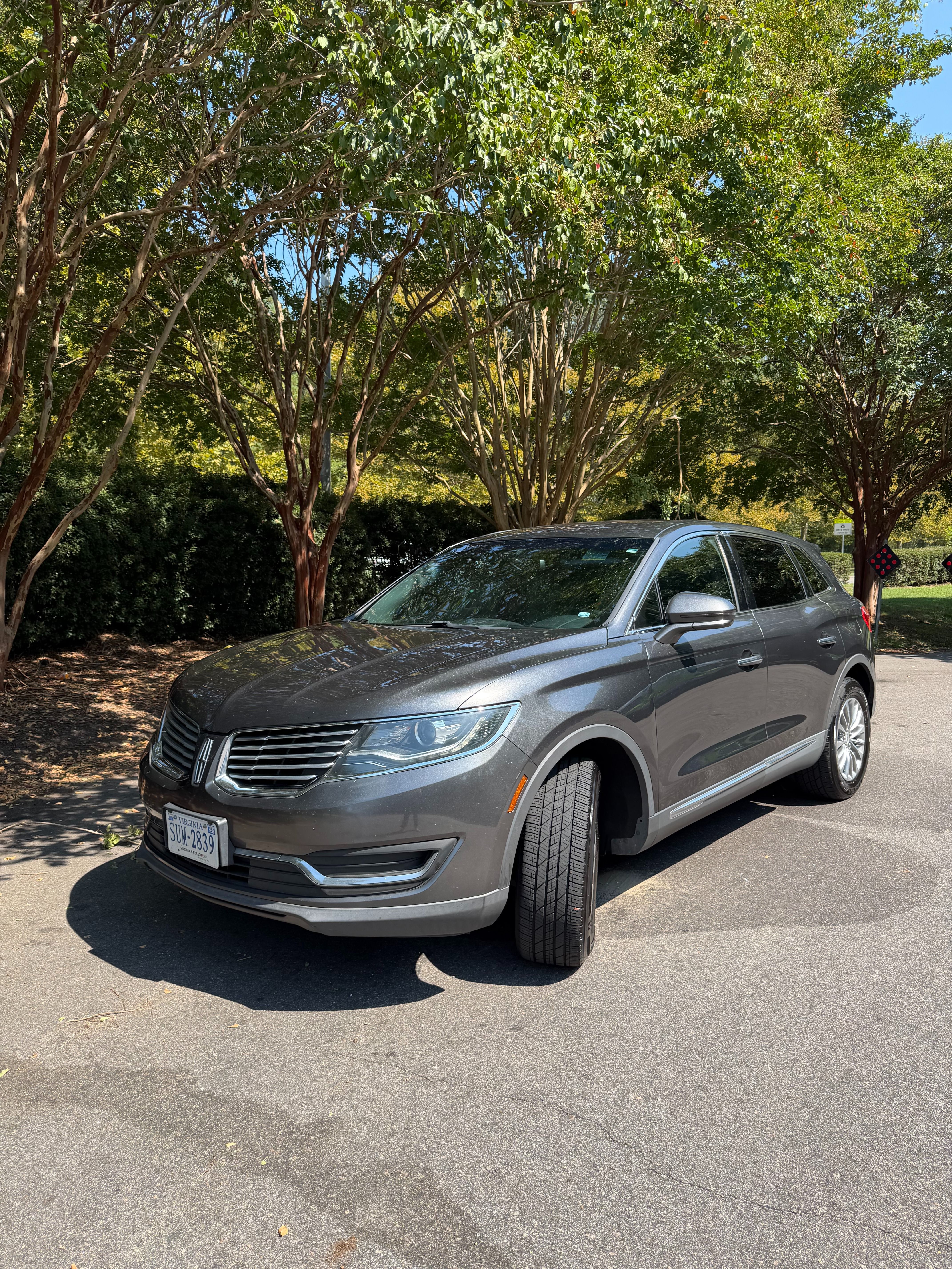 Used 2018 Lincoln MKX Select AWD/4WD image 1