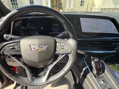 Used 2021 Cadillac Escalade Sport AWD/4WD image 6