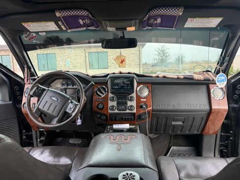 Used 2016 Ford F350 King Ranch image 17