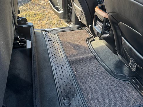 Used 2022 RAM 1500 Limited w/ Body-Colour Bumper Group image 14