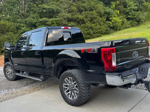 Used 2017 Ford F350 Lariat w/ Lariat Value Package AWD/4WD image 1