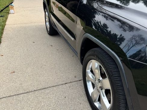 Used 2012 Jeep Grand Cherokee Overland Summit image 11