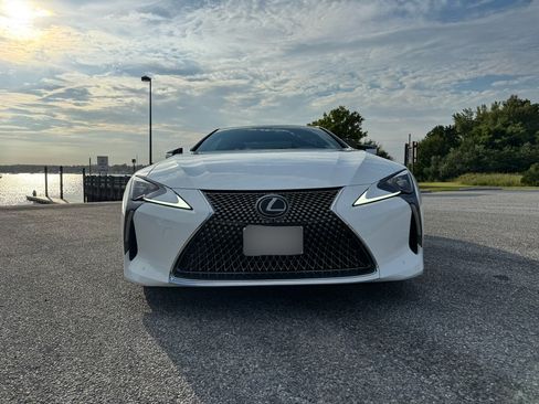 Used 2025 Lexus LC 500 Coupe w/ Dynamic Handling Package RWD image 13