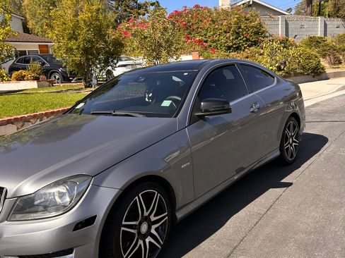 Used 2013 Mercedes-Benz C 250 Coupe image 6