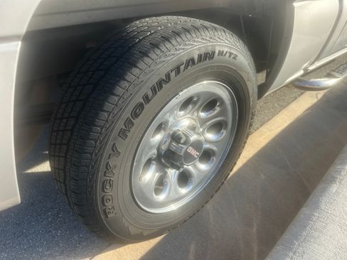 Used 2006 GMC Sierra 1500 SL RWD image 17