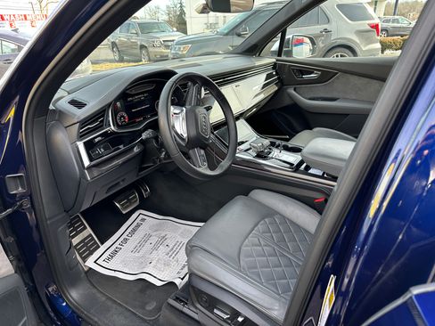 Used 2022 Audi SQ7 Prestige w/ Prestige Package AWD/4WD image 6