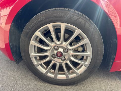 Used 2018 FIAT 124 Spider Classica w/ Technology & Siriusxm Group image 25