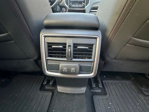 Used 2020 Subaru Forester Premium image 5