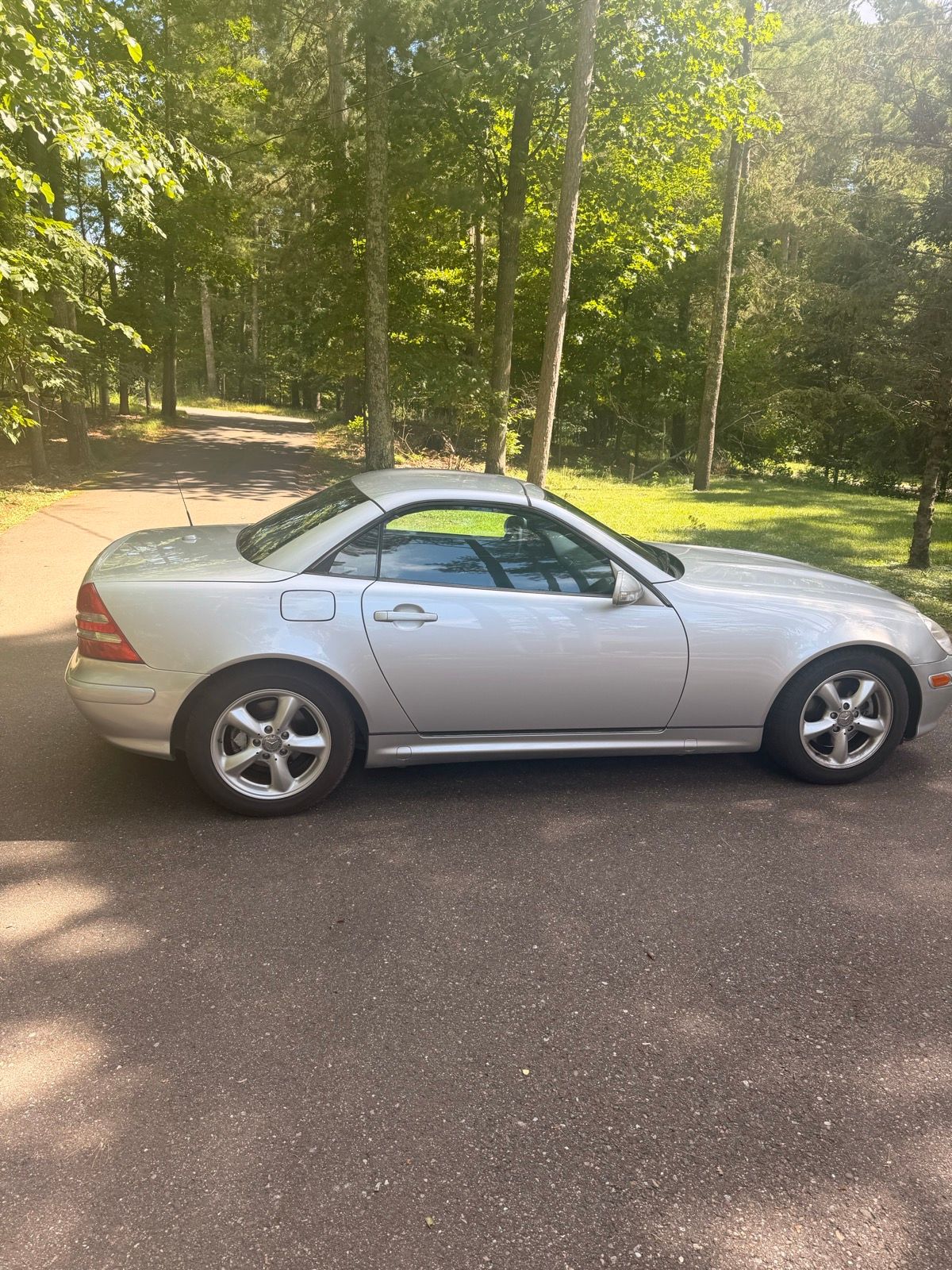 Used 2001 Mercedes-Benz SLK 320 image 2