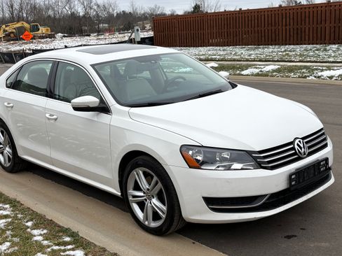Used 2014 Volkswagen Passat 2.5 SE image 2