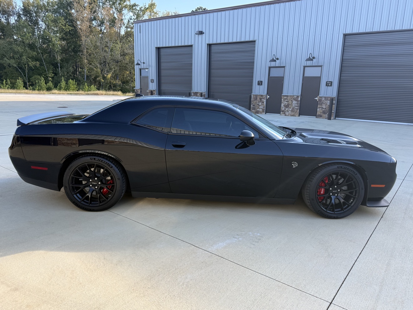 Used 2016 Dodge Challenger SRT Hellcat RWD image 4