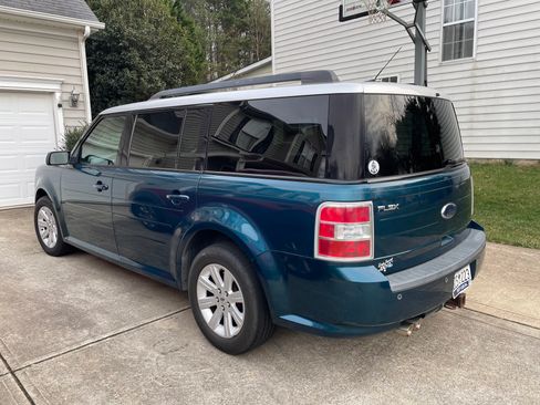Used 2011 Ford Flex SE w/ Trailer Tow Pkg Class III image 2