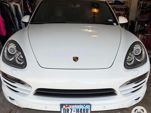 Used 2012 Porsche Cayenne AWD/4WD image 10