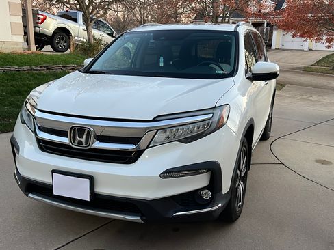 Used 2019 Honda Pilot Touring image 17