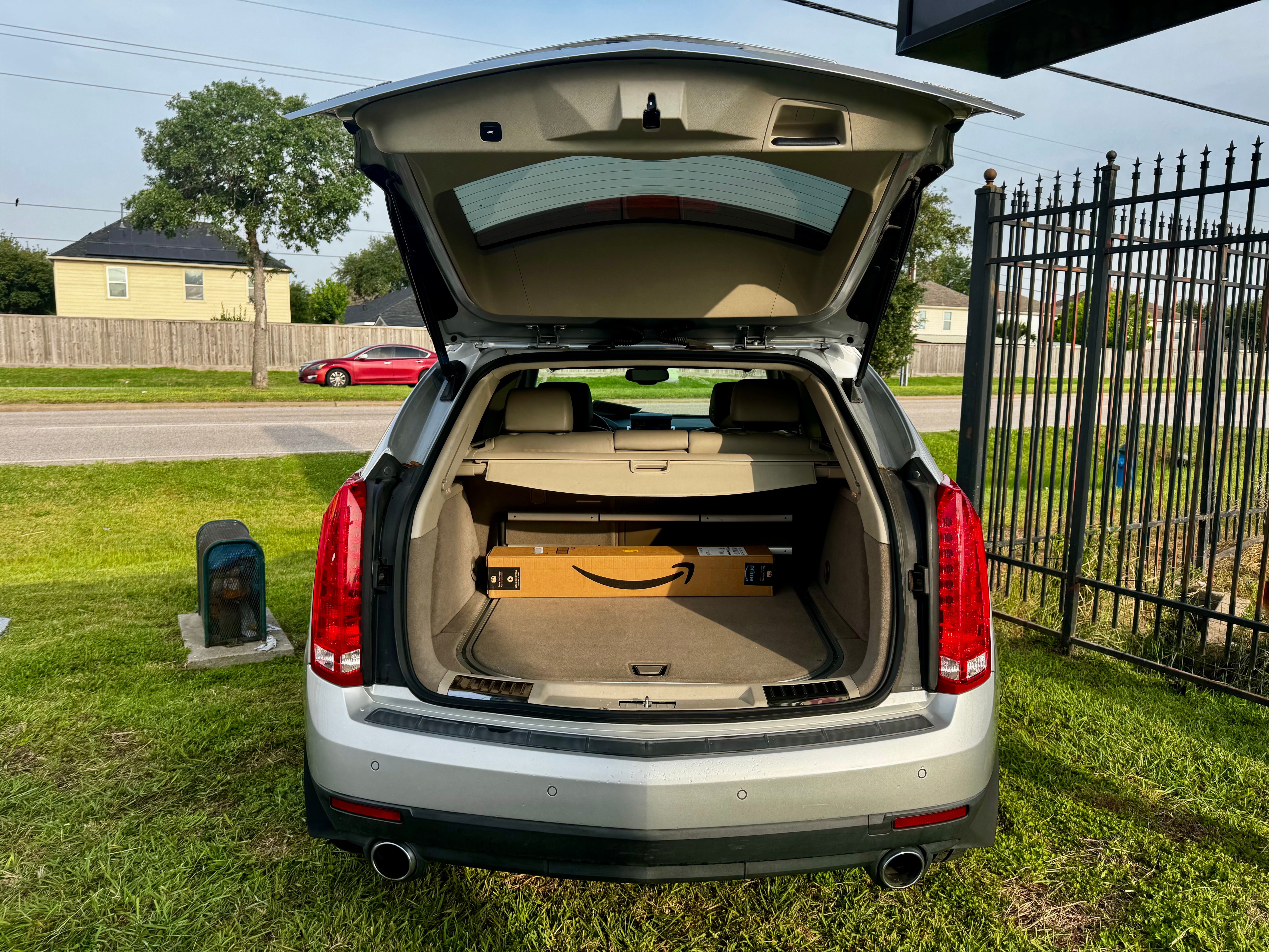 Used 2011 Cadillac SRX Premium AWD/4WD image 13