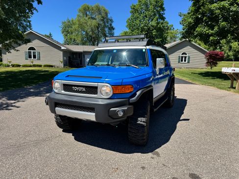 Used 2007 Toyota FJ Cruiser 4WD image 10