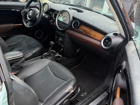 Used 2012 MINI Cooper Clubman FWD image 9