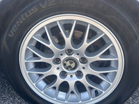 Used 1998 BMW 323i Convertible image 15