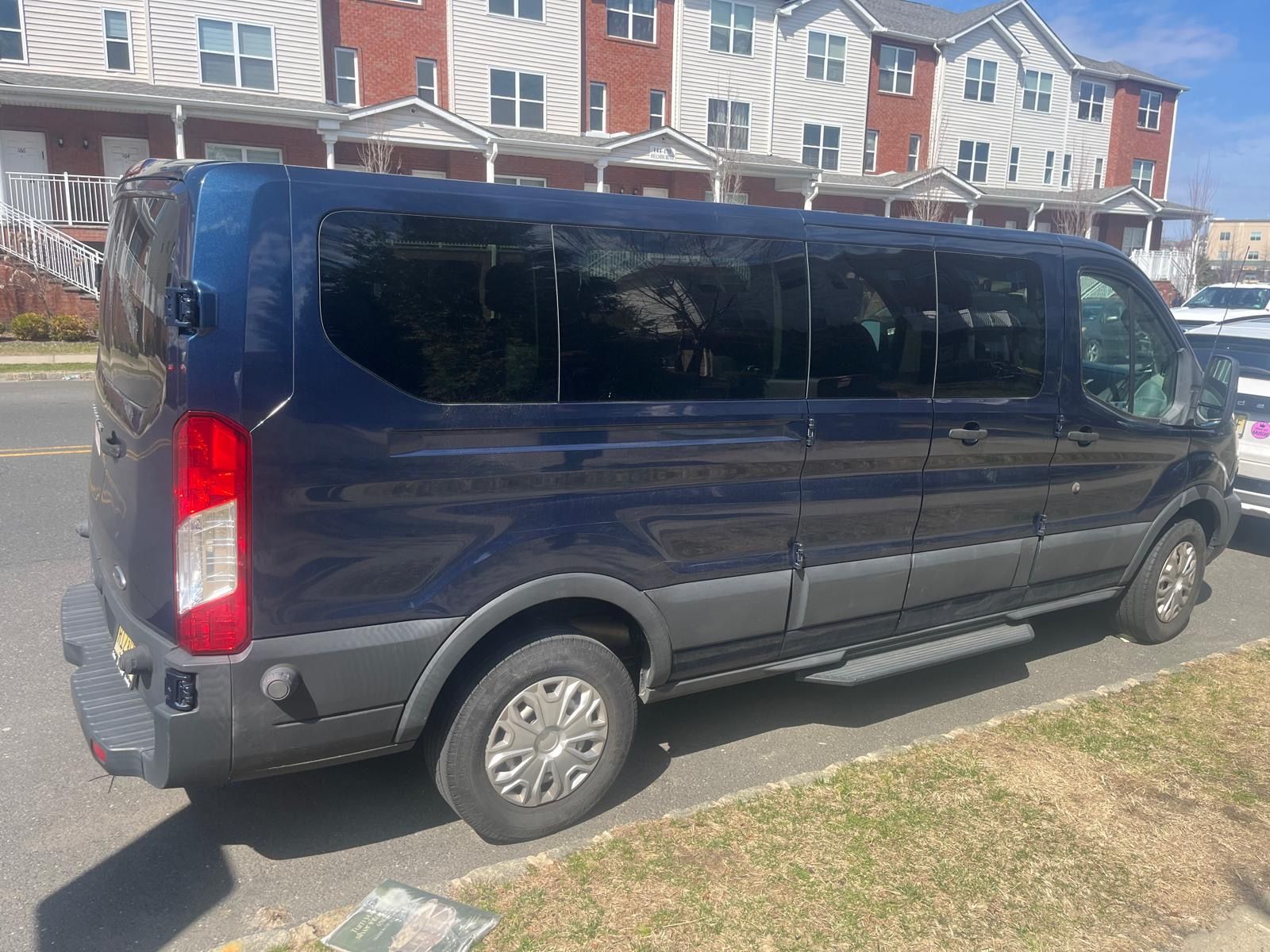 Used 2016 Ford Transit 350 XL RWD image 4