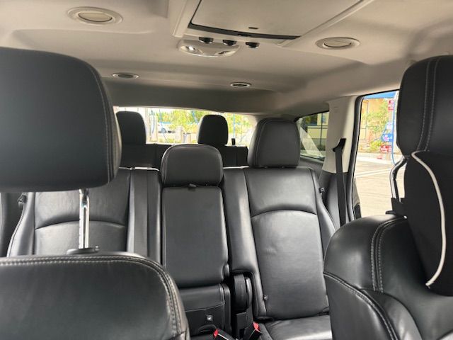 Used 2018 Dodge Journey Crossroad FWD image 11