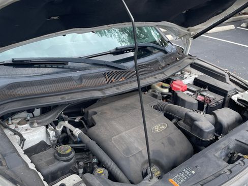 Used 2013 Ford Explorer FWD image 16