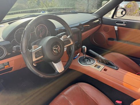 Used 2007 MAZDA MX-5 Miata Grand Touring w/ Premium Pkg image 20