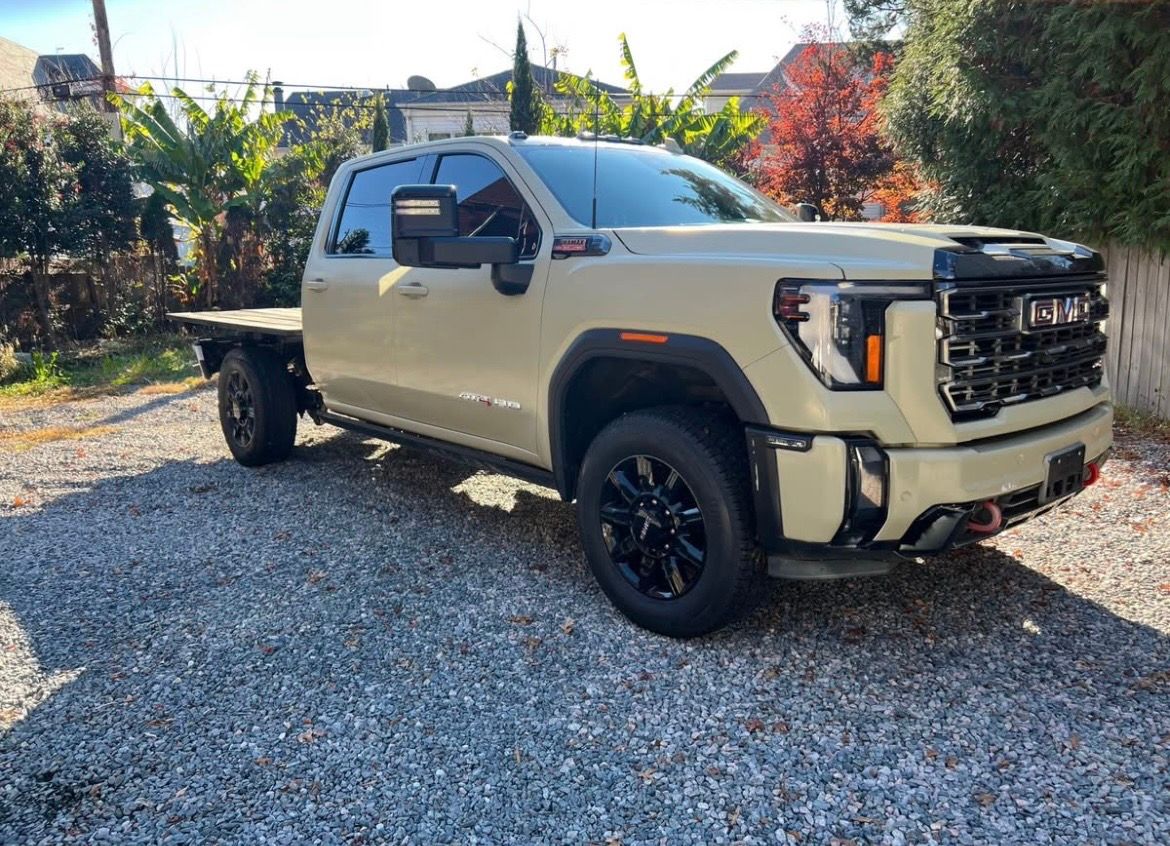 Used 2024 GMC Sierra 3500 AT4 w/ AT4 Premium Plus Package AWD/4WD image 1