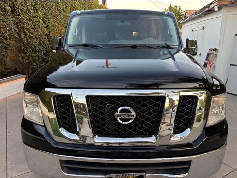 Used 2020 Nissan NV 3500 SV w/ Navigation Package image 12