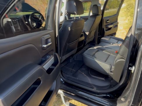 Used 2018 Chevrolet Silverado 2500 LTZ w/ Duramax Plus Package image 13